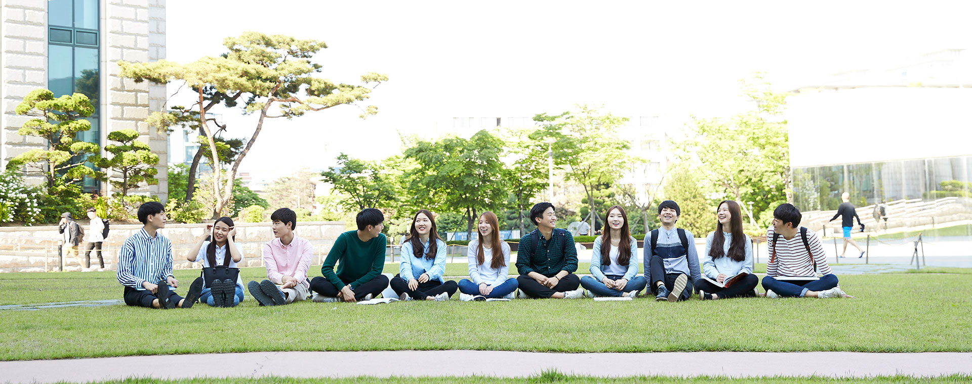 함께 살아가는 모습이 아름다운 사범대학 한국어교육과 DEPARTMENT OF KOREAN EDUCATION